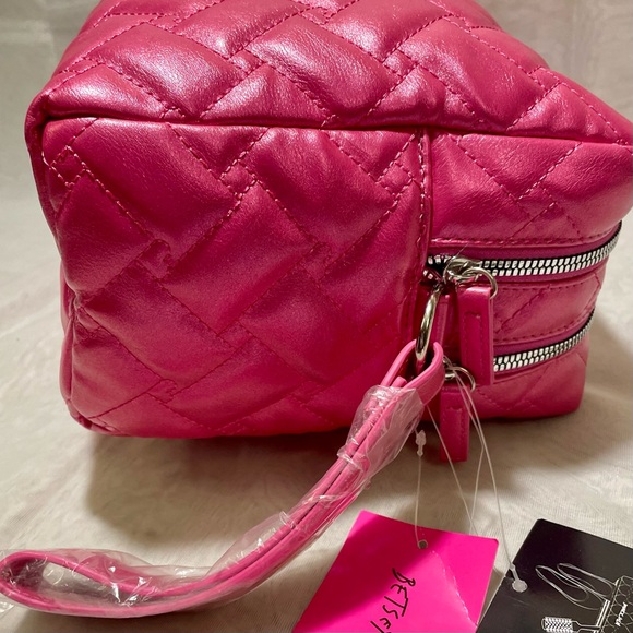 Betsey Johnson Fuchsia Large Quilted Cosmetic Bag, NWR - Picture 8 of 15